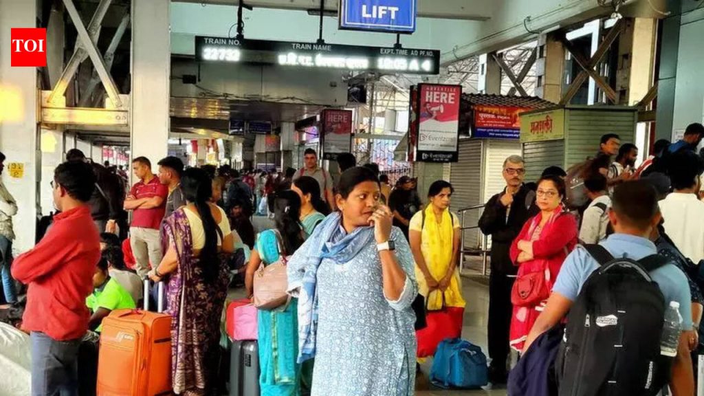 शहरांतर्गत गाड्या पूर्ण क्षमतेने धावतात, MSRTC बस प्रवासी संख्या कमी होते