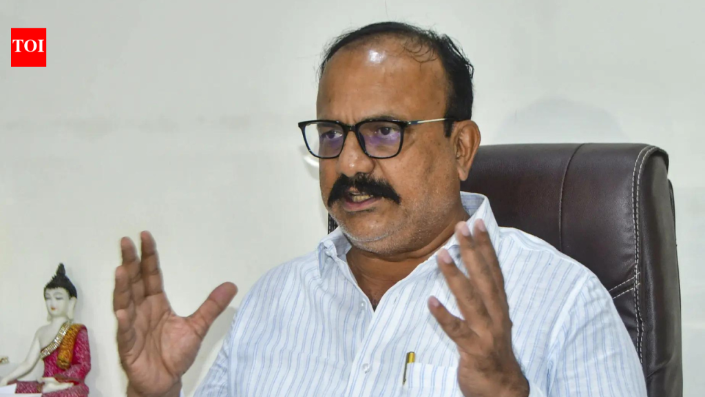 ‘डबल स्टँडर्ड्स’: म्हणत काँग्रेसने  रामनाथ कोविंद यांचा टिपू सुलतानची ‘स्तुती’ करणारा व्हिडिओ केला पोस्ट .