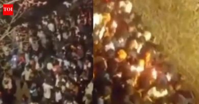 शिवजयंतीच्या दिवशी शिवनेरीवर वादातून एका गटाने  दुसऱया गटातील तिघांना गडावरून ढकलले