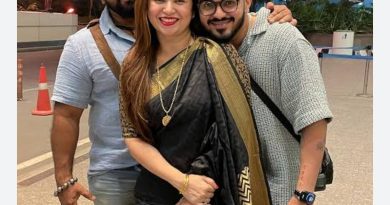 बिग बॉस फेम दीपाली सय्यद यांच्या घरातील सदस्याचं निधन