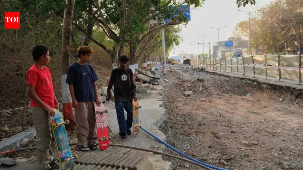 पुणे शहरातील एकमेव मोफत स्केटबोर्डिंग पार्क रस्ता प्रकल्पाने ताब्यात घेतला