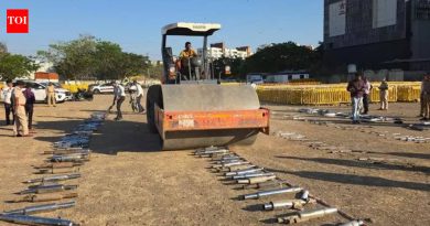 पिंपरी चिंचवड पोलिसांनी 399 मॉडिफाईड सायलेन्सर चिरडले